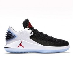 Баскетбольные кроссовки Air Jordan XXXII Low Black/White