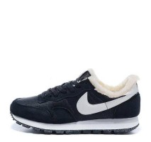 Кроссовки Nike Internationalist Black/Milk White С МЕХОМ С МЕХОМ