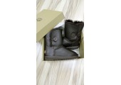 UGG BAILEY BUTTON II BOOT LEATHER BROWN - Фото 10