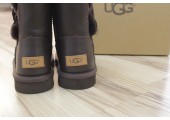UGG BAILEY BUTTON II BOOT LEATHER BROWN - Фото 9