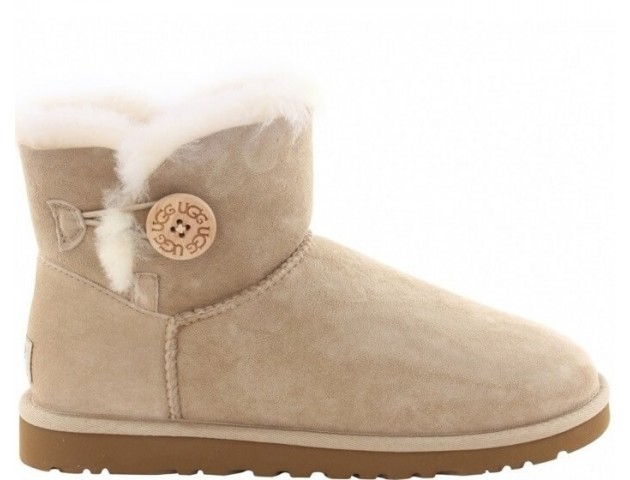 UGG Bailey Button Mini Sand