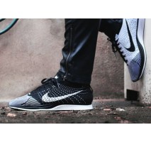 Кроссовки Nike Flyknit Racer Black/White