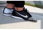 Кроссовки Nike Flyknit Racer Black/White - Фото 3