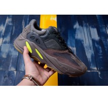 Кроссовки Adidas Yeezy Boost 700 Mauve